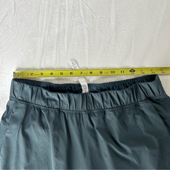 Lululemon Size 8 Next Move Crop Pull On Straight Cropped Ankle Pants- Navy - Picture 11 of 11